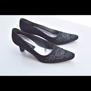 Stuart Weitzman pumps